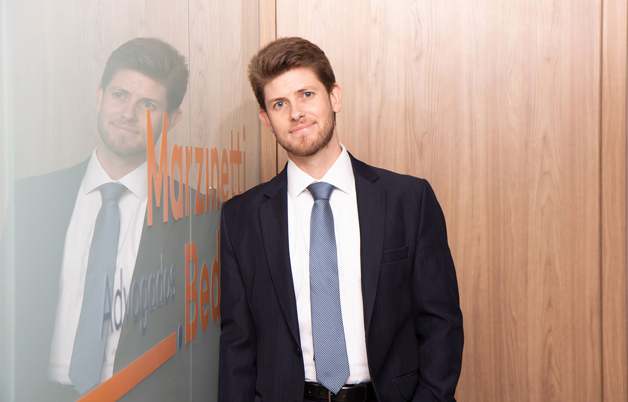 Fotografia de Henrique Bedetti, sócio-fundador da Marzinetti Bedetti Advogados